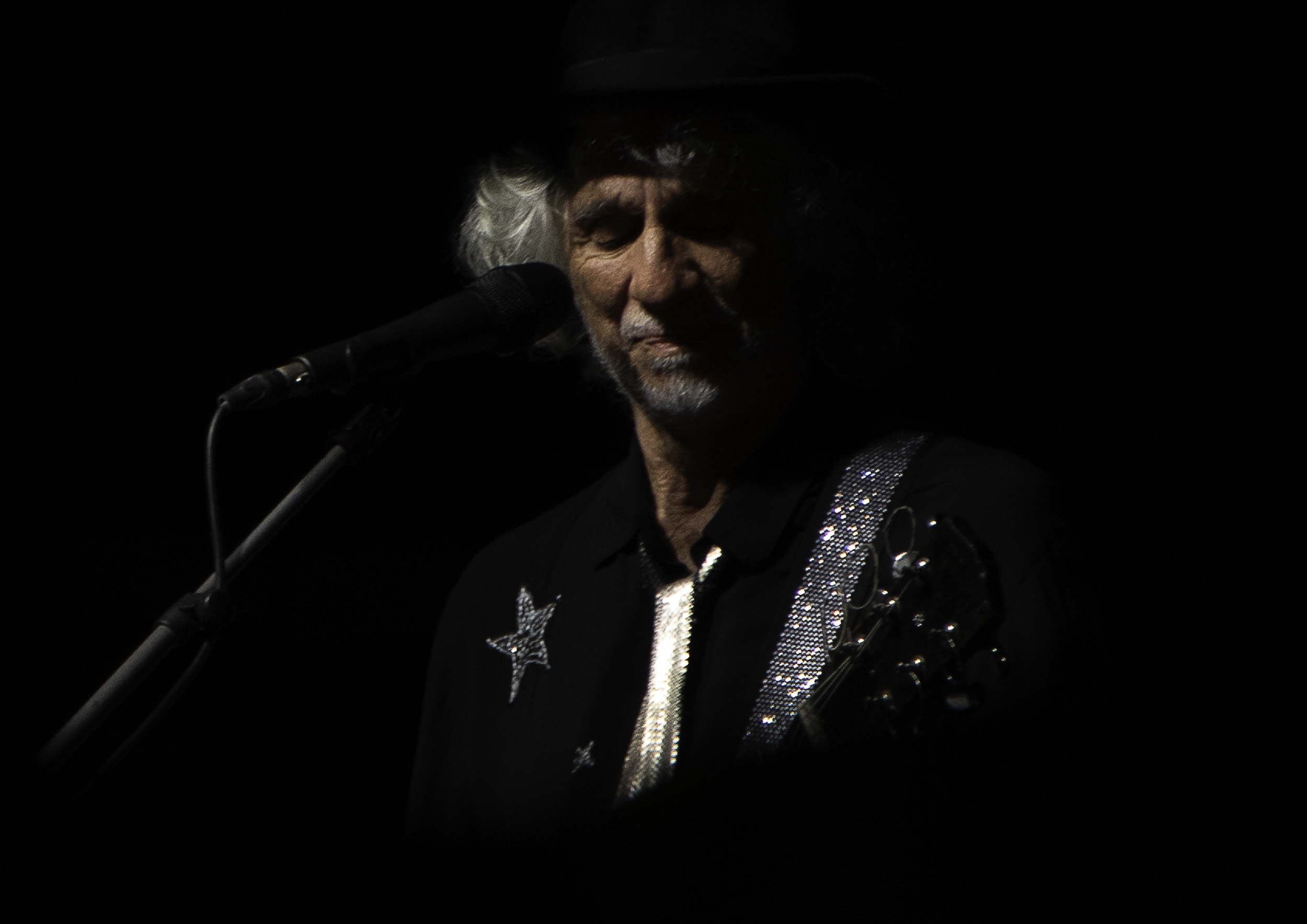 — france hyeres concerts 21 07 2026 louis bertignac